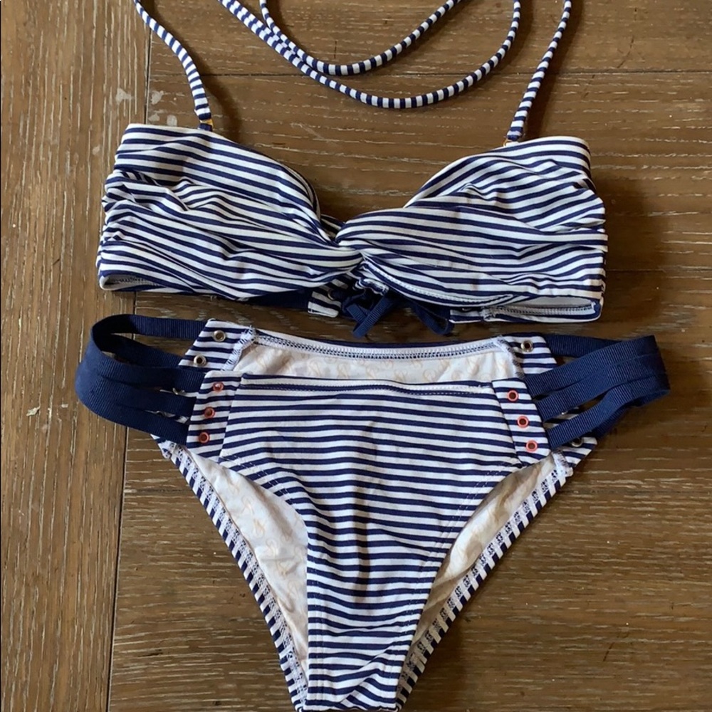 Victoria secrets bikini small